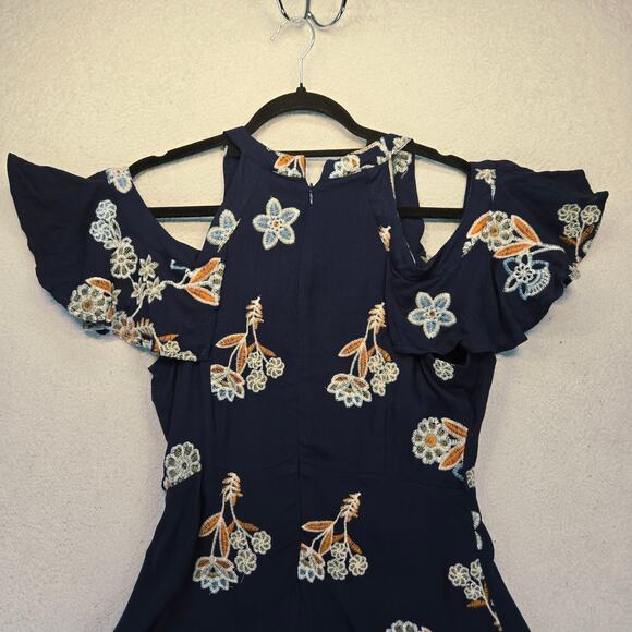 JOA Los Angeles Embroidered Floral Cold Shoulder Dress Womens M Navy Blue NWT* - Picture 9 of 14